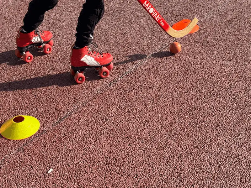 Jugador de Hockey Sanse en pleno partido